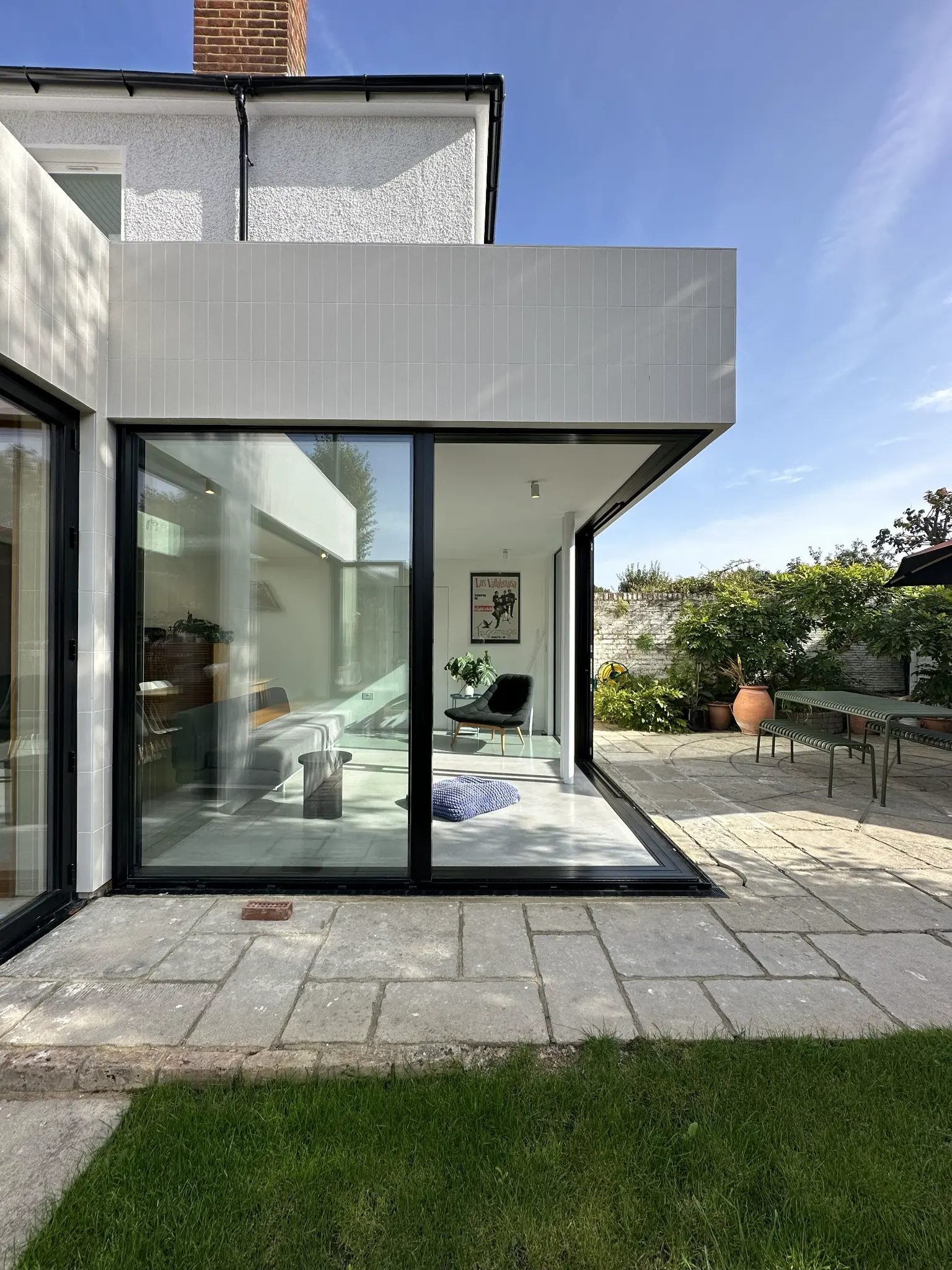 Modern extension with sliding door